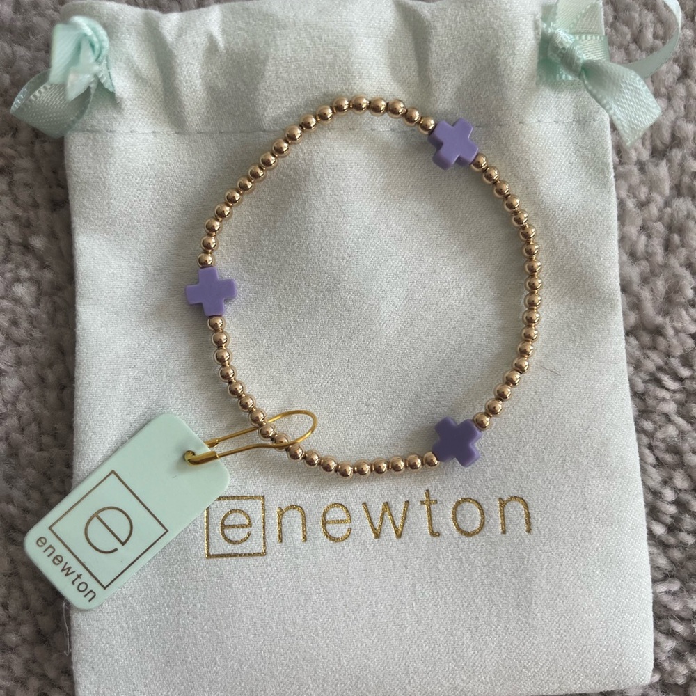 ENewton Cross Bracelet